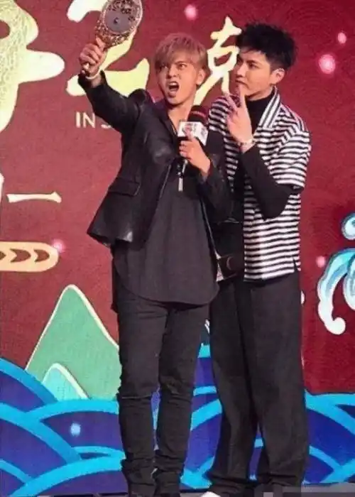 娱乐圈9位明星的真实身高,何炅竟然只有165cm,第四位让人心疼_郭敬明