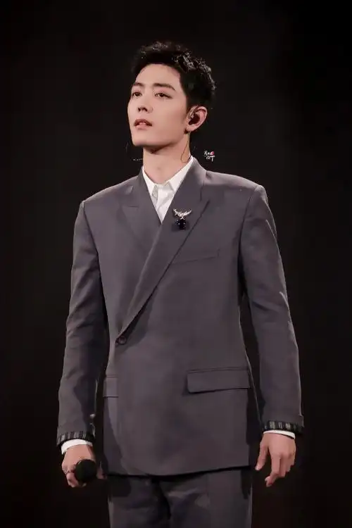 096968686300——#肖战#    201220 腾讯星光大赏