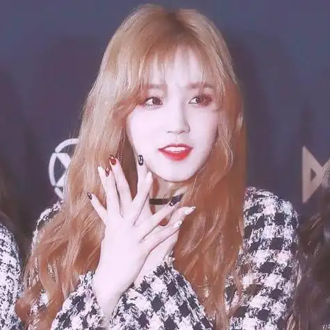 宋雨琦头像图片