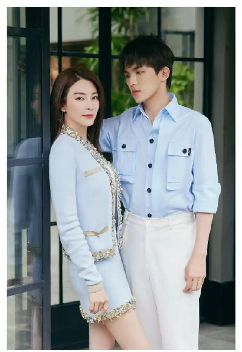 张雨绮李柄熹承认恋情 聊男友送定情信物难掩甜蜜|张雨