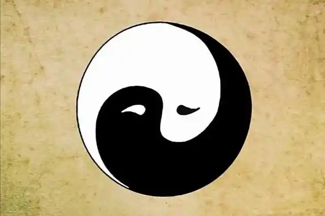 太极图中间的阴阳鱼图案,蕴含了极其深奥的道理!