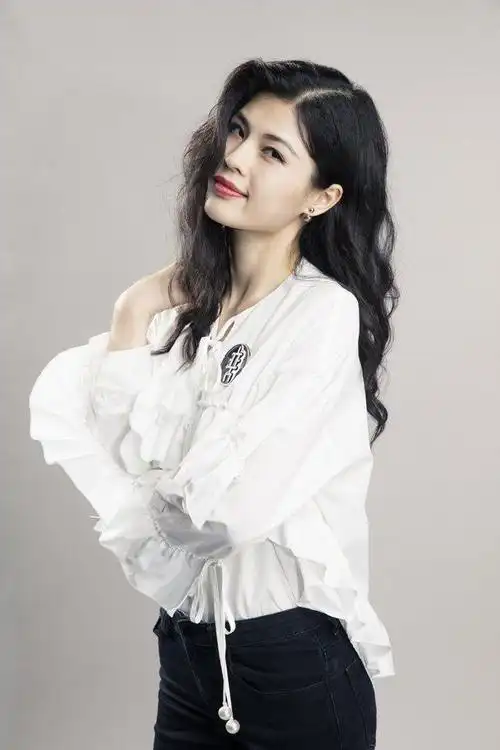 音》中的最漂亮四位女歌手,网友:人漂亮,歌也好听