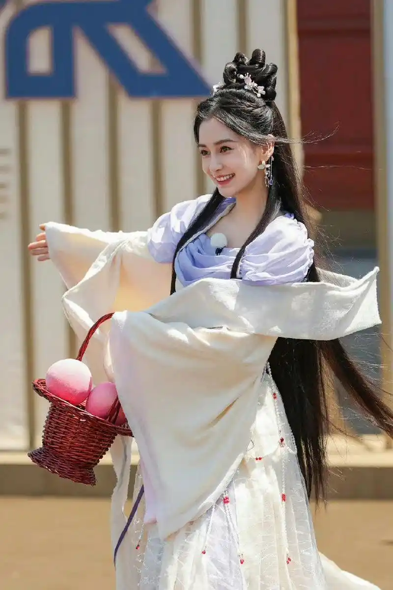 angelababy,白鹿  奔跑吧古装造型新鲜出炉,来看看适配度,两人关系
