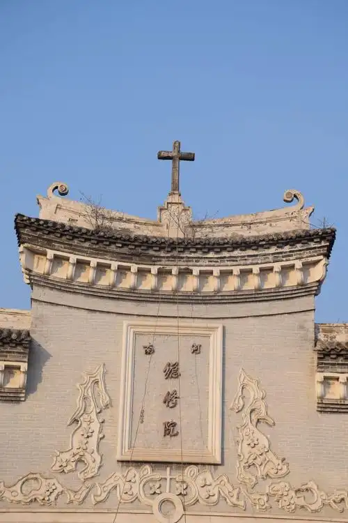 中西合璧建筑风格的河南总修道院