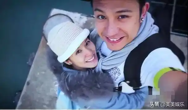 晒出个人收款码,跟网友在线乞讨生活|关智斌|演唱会|陈伟霆|张致恒