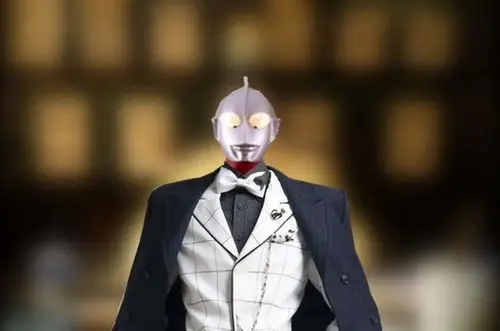 奥特曼每月工资太少靠拍广告维持生计你竟是这样的奥特之母