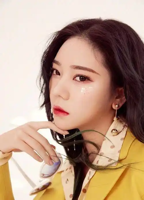 杨超越,段奥娟,yamy,赖美云,张紫宁,杨芸晴,李紫婷,傅菁,徐梦洁十一位