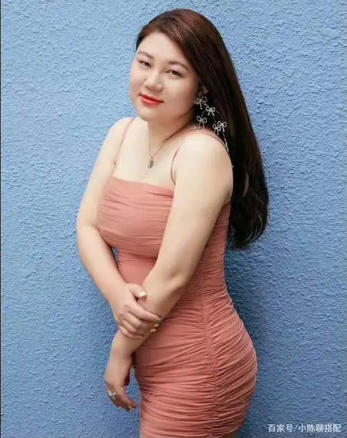 矮胖的女人怎么穿杨天真的搭配技巧很高级其中三个款式要避雷