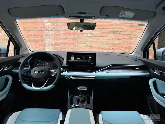 吉利帝豪s跨界玩家版今上市 双色内饰很潮流|新车_网易汽车