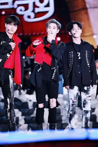 2016exo安东开放音乐会(放送)_高清图片大全-爱豆app