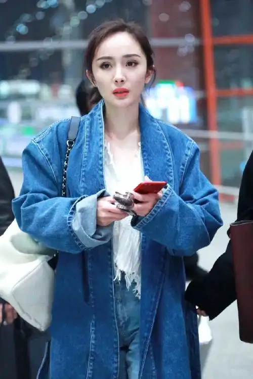 杨幂93|机场私服穿搭