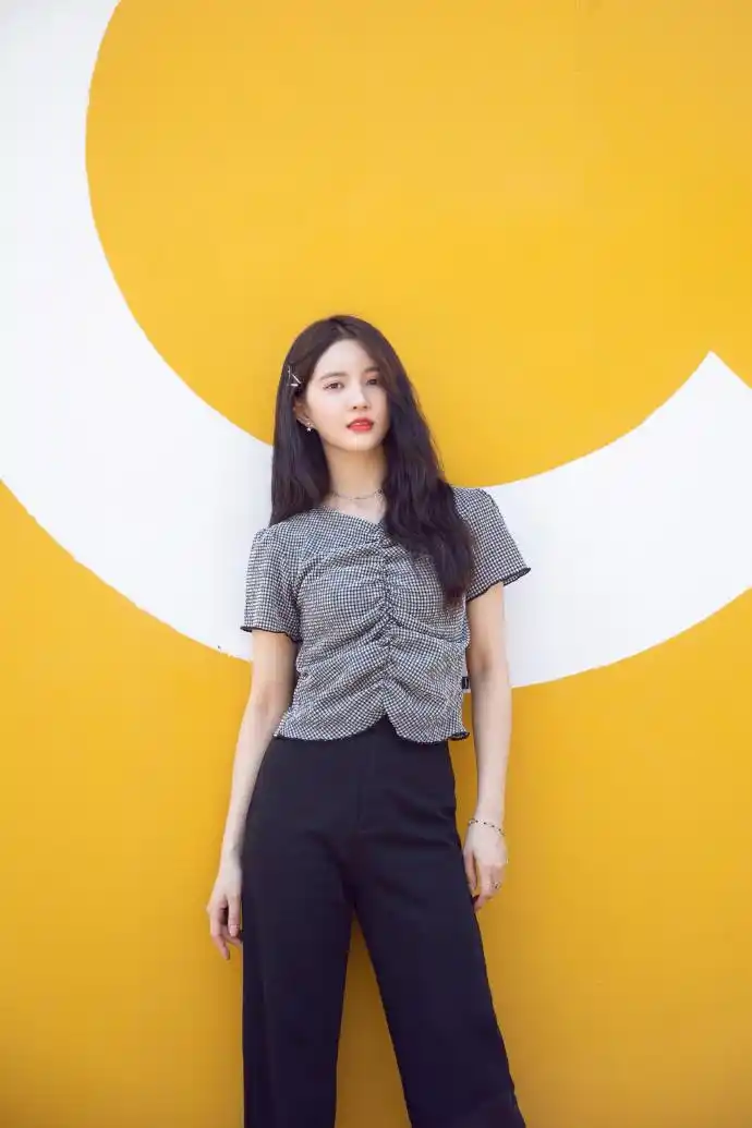 刘些宁欢迎@gugudan_刘些宁加入好好家她是可御可甜的氧气少女也是