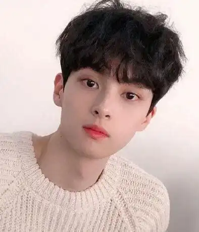 男生18岁五官定型了吗