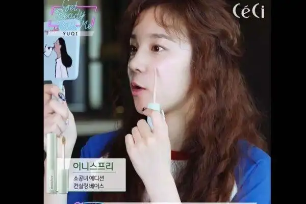 宋雨琦卸妆后的素颜差距很大佩服韩国效果