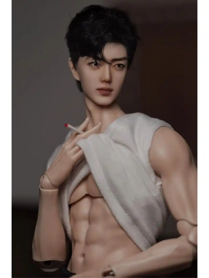 我家的肖战娃娃也来秀个腹肌 家里的孩子也跟他们得哥哥一样,健身,练