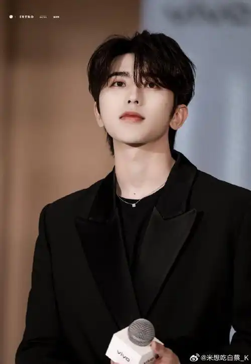 蔡徐坤##蔡徐坤avia全球品牌代言人