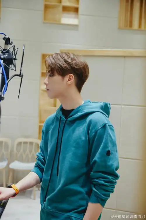 一起开启夏天阿sa阿娇 | 陈立农 | 高卿尘 | 谭松韵 | 杨蓉 | 杨紫