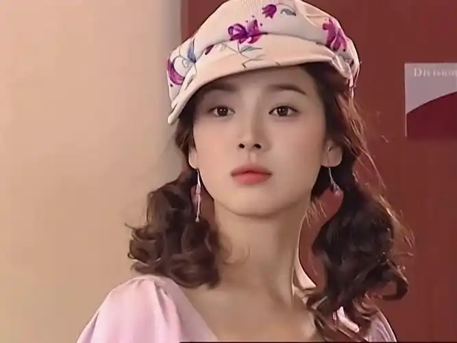 现在四十多岁的她和年轻时期仿佛没有差距!#宋慧乔