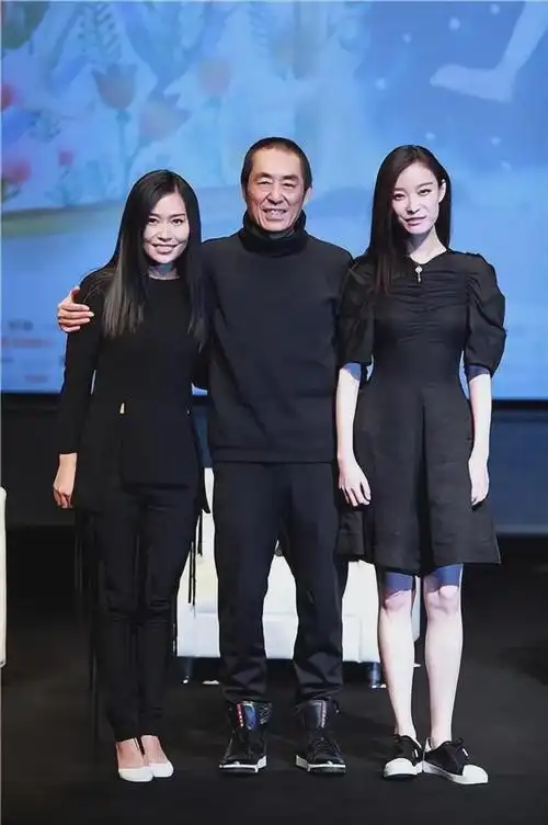 张艺谋对倪妮说我女儿跟你长得真像很给她老爸长脸