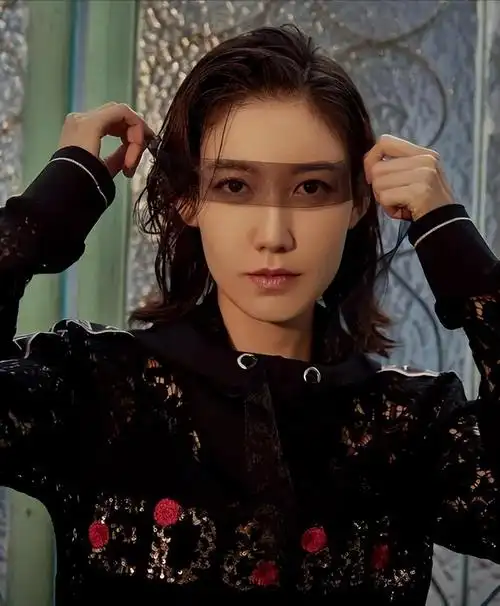 回顾演员高露:我这辈子正确的决定,就是为普通丈夫生下一儿一女