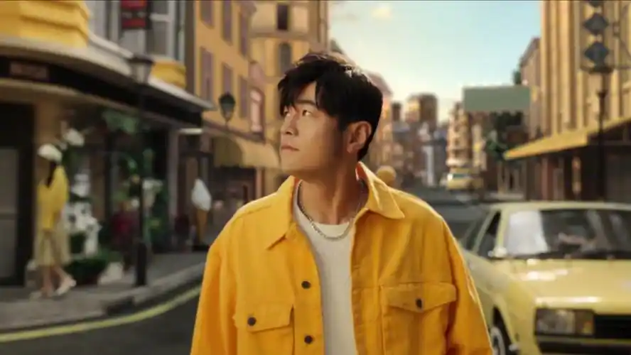 周杰伦首次代言双品牌《赵一鸣零食》《零食很忙》tvc广告首播横版