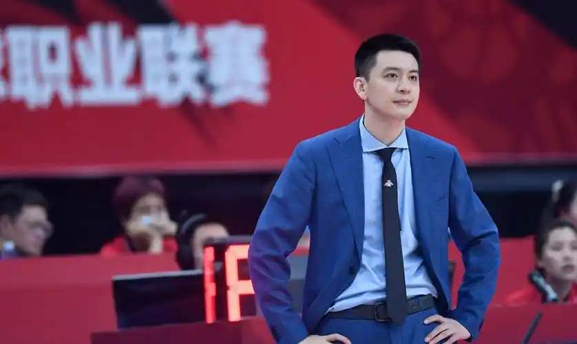 cba榜首保卫战辽宁输不起也不能输下一场杨鸣会做4大调整