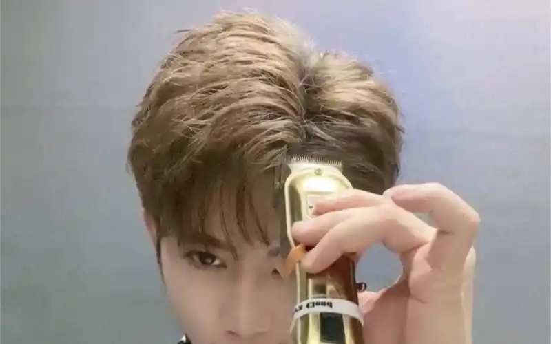 三七侧分造型教学,喜欢的兄弟可以尝试一下