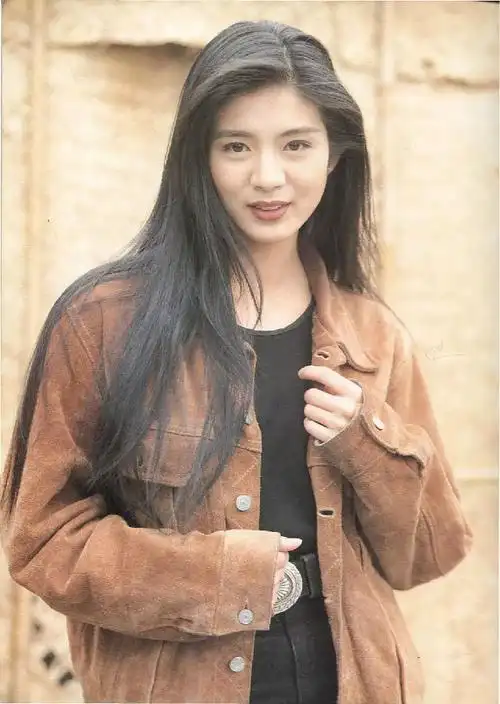 杨采妮出场费杨采妮代言费杨采妮商演报价杨采妮pr广