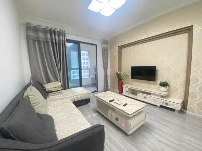 融科天域精装三室一厅在线求租新发展旁