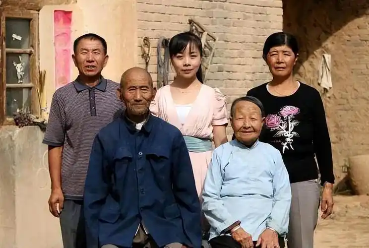 王二妮|歌手王二妮:土得掉渣是大美,亲情婚姻都有泪