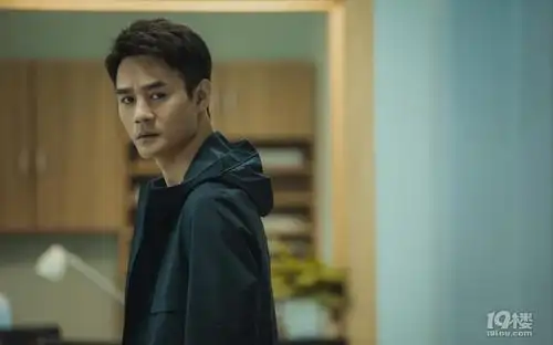 王凯《猎狐》收官口碑不俗 剧情跌宕唱响时代精神主旋律-新片预告