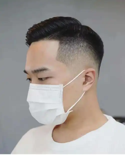 男士发型2022最新图片(男生干净帅气中短发型推荐)