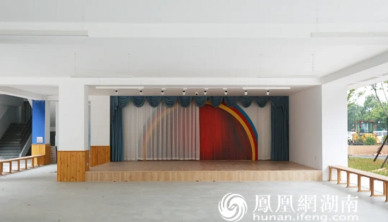 才艺展示小舞台