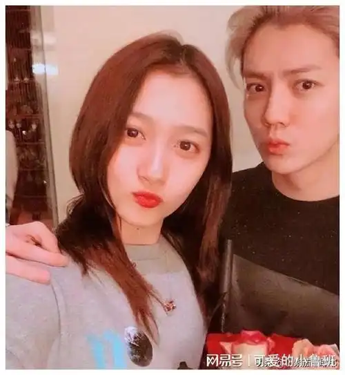 鹿晗官宣恋情巅峰时刻的幸福告白