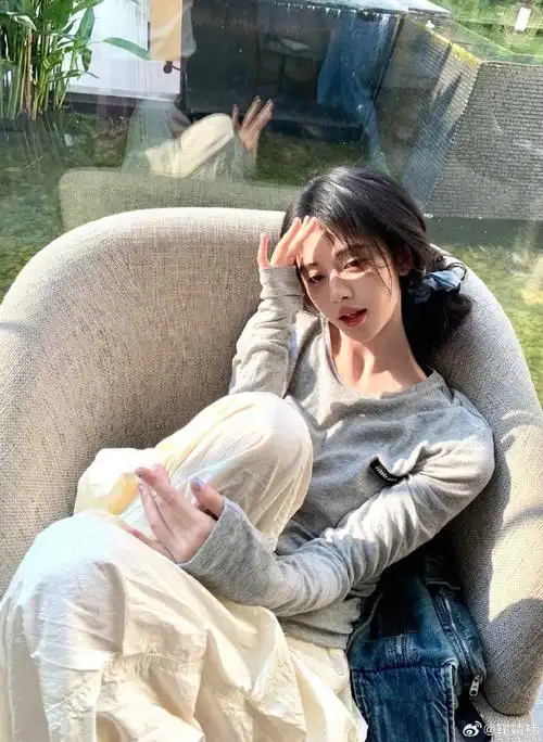 鞠婧祎姜黎非##鞠婧祎照片