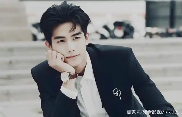 今年也只有20岁.