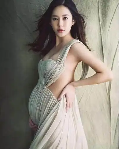 女星孕照曝光,真假怀孕一看便知,最后一位被骂惨