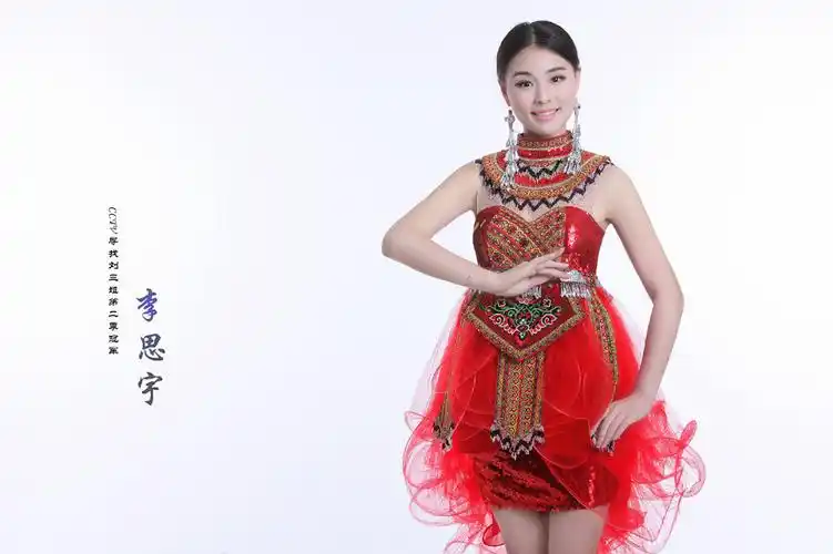 转载李思宇获得寻找刘三姐全国总冠军歌曲月亮代表我的心