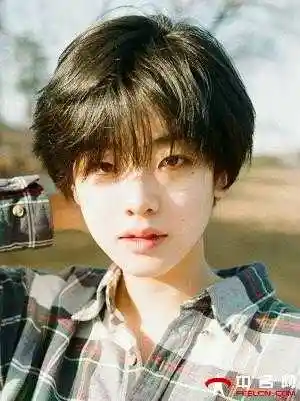 圆脸剪什么短发型好看适合圆脸女生的短发发型