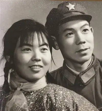 吴老师夫妻的老照片.