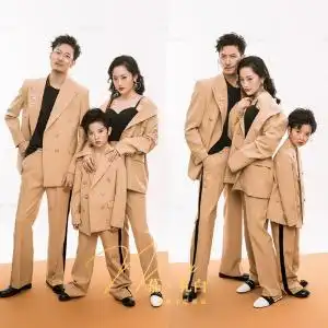 全家福服装照片