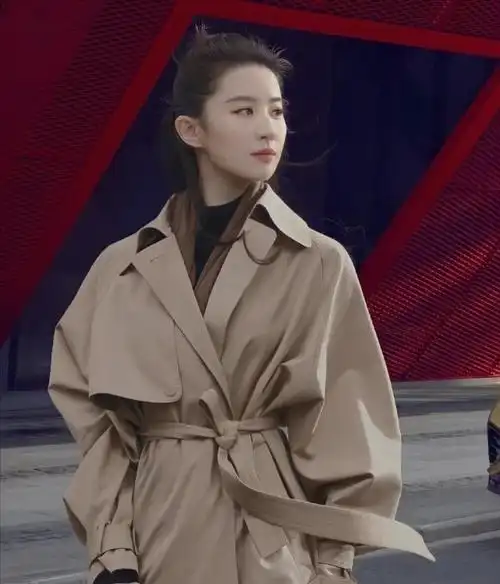 被刘亦菲的新剧穿搭圈粉了,身材微胖"接地气",打扮简约又时尚