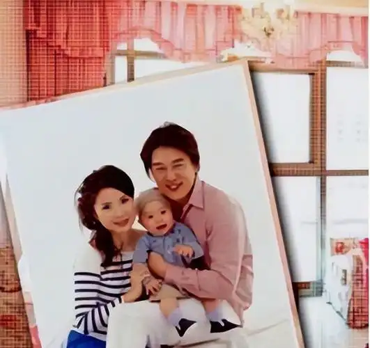 极品男王耀庆靠演技演活霸总娶初恋郭晏青21年宠妻如宝