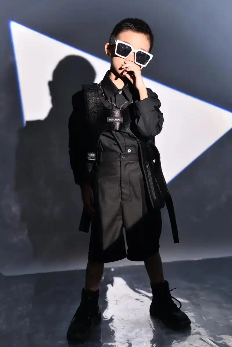 街舞男孩 #儿童写真摄影 帅爆啦99999999 - 抖音