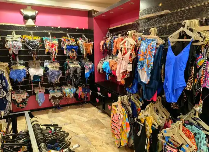 赫尔格达泳衣店大揭秘!👙