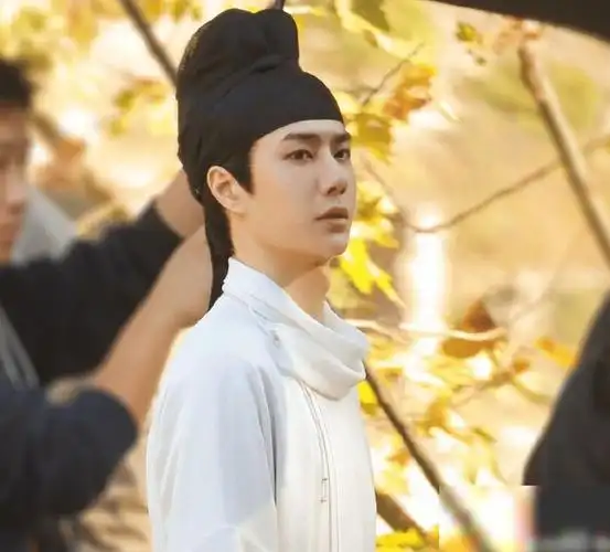 都说王一博不适合古装看到他在风起洛阳的造型后瞬间打脸