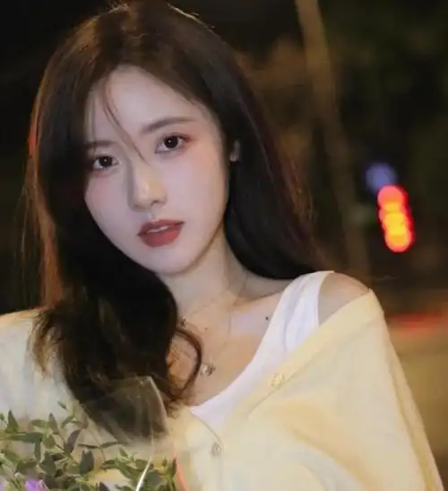 皮肤光滑白皙的女人,睡觉前都会做这四件事,尤其第三个,你呢?