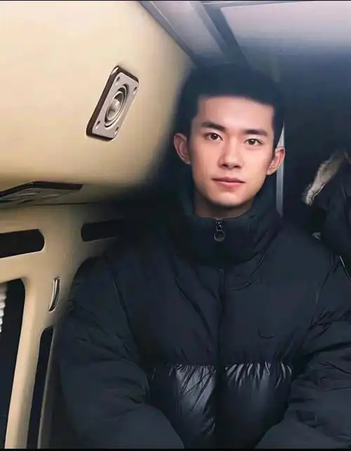 寸头玺嘎嘎板正爱了爱了