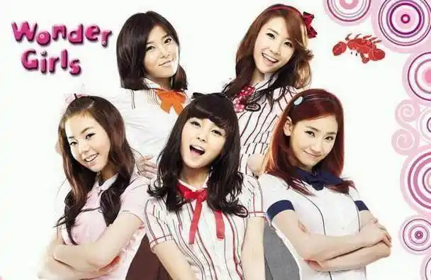 首发成员包括金泫雅,李宣美,闵先艺,安昭熙,朴誉恩5人.