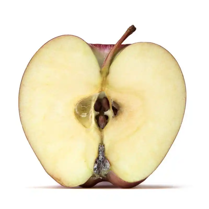 半苹果,在白色背景的一半苹果